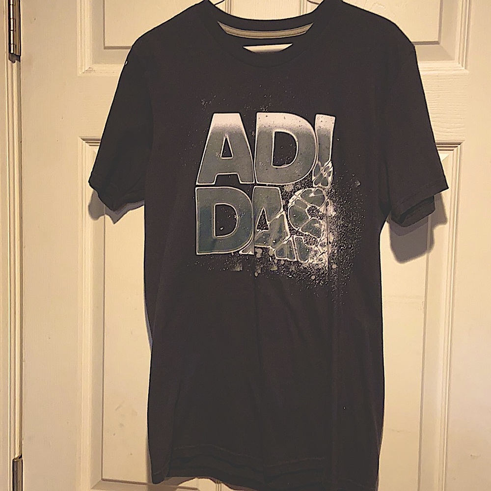 Adidas T-Shirt